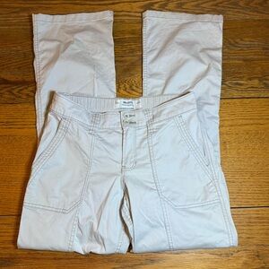 Hollister Women's  Mid-rise Relaxed boot cut Cargo Pants